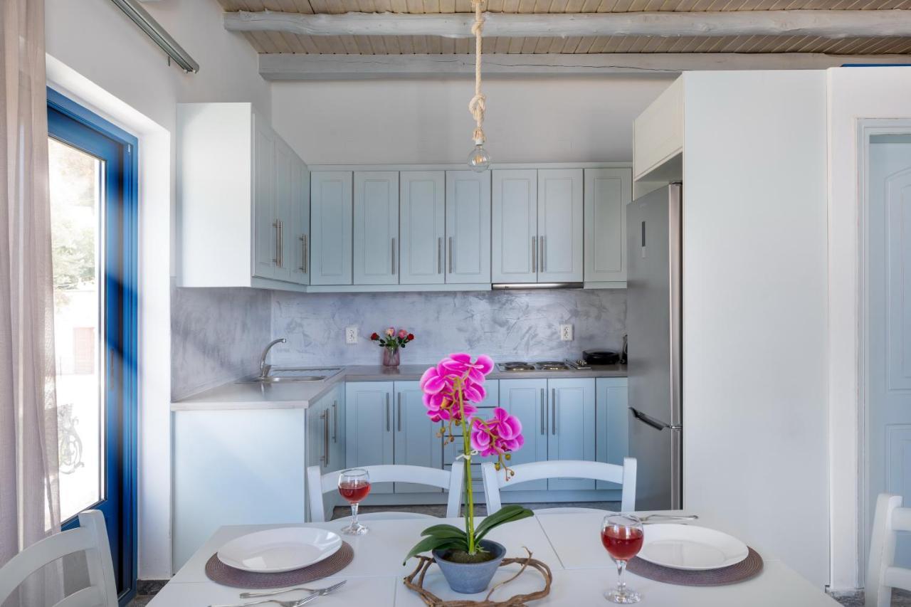 Plori - Molos Apartments Loutro Esterno foto